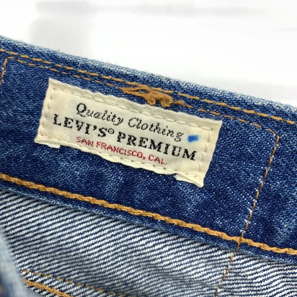 Levis 501 Cut Off Denim Shorts Womens Sz 29